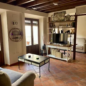  Apartamento Sleep In Historic Puerta Elvira